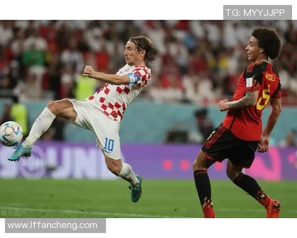 世界杯足球明星的爱情故事与赛场荣耀交织的浪漫篇章