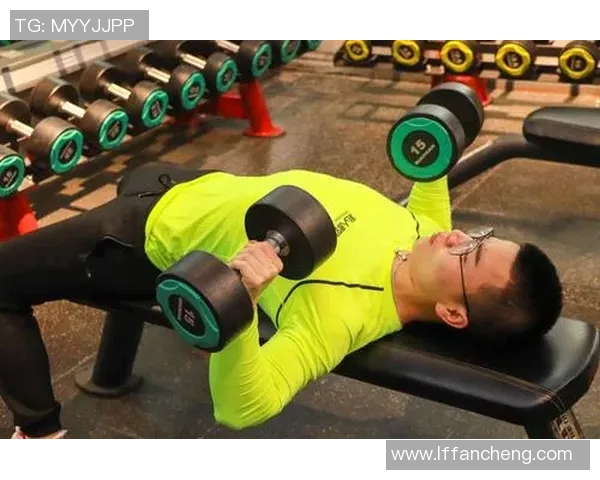 英国街头足球女星的崛起与挑战展现女性力量与运动魅力