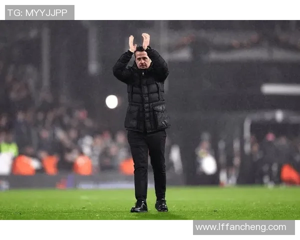 英超赛场上备受瞩目的黑人足球明星有哪些他们的成就与影响力分析 英超赛场上备受瞩目的黑人足球明星有哪些他们的成就与影响力分析